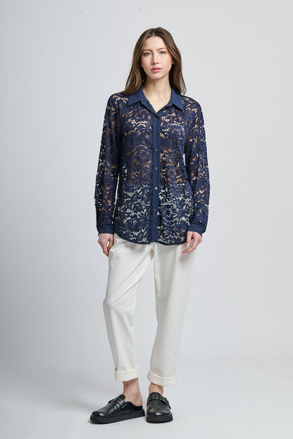 Retro pointy collar hollow shir