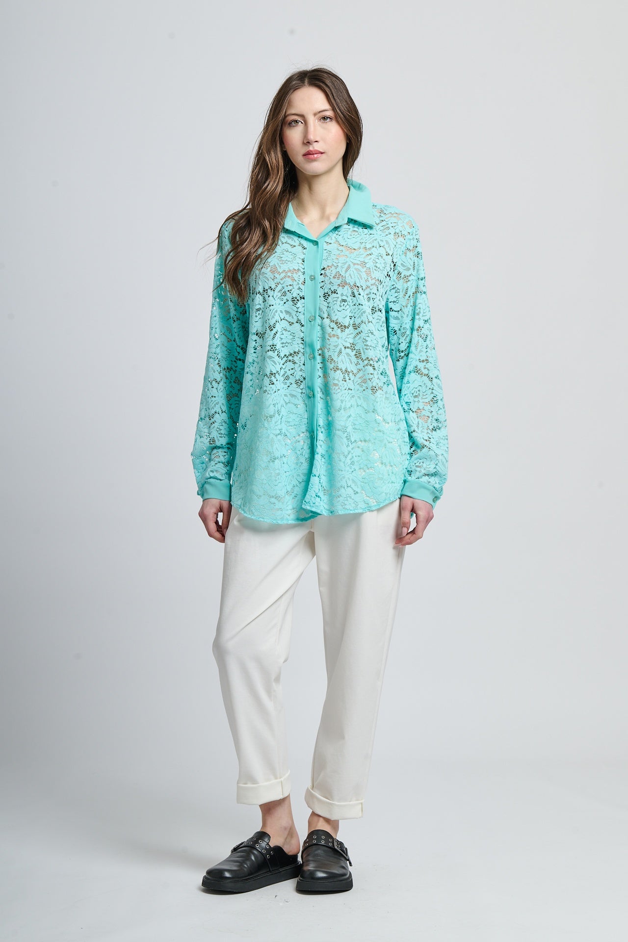 Retro pointy collar hollow shir