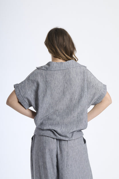 Flower knotted linen shirt