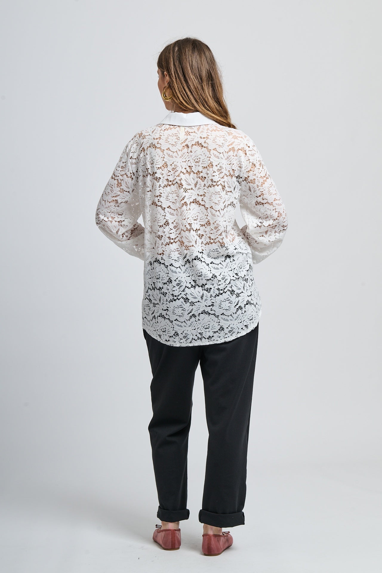 Retro pointy collar hollow shir